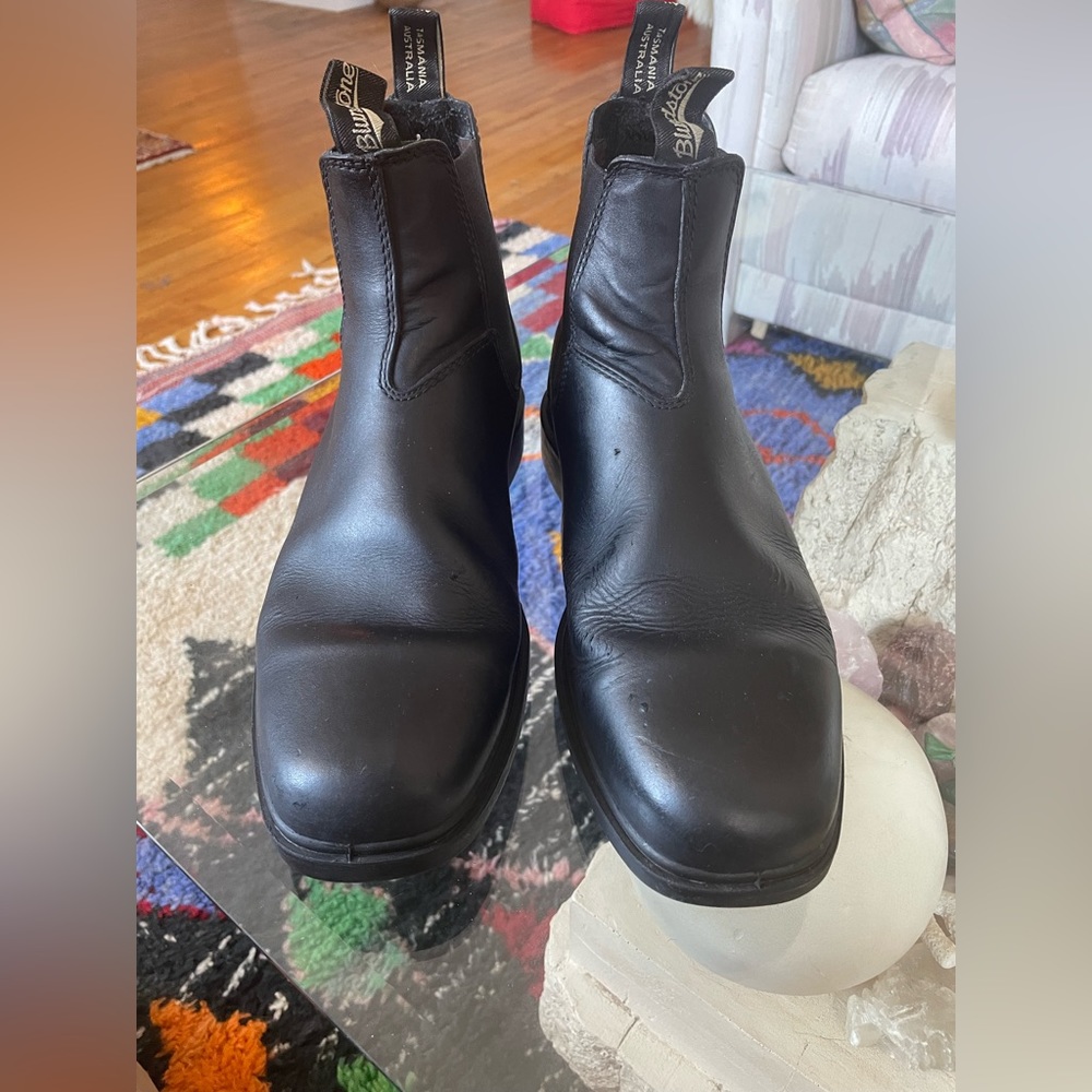 Men’s black Blundstones 10.5